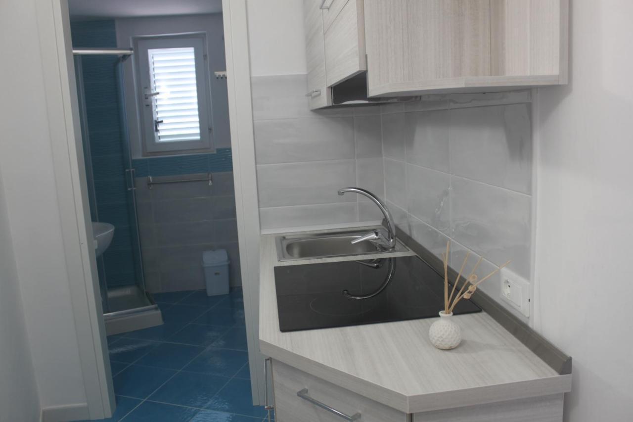 פונזה Camere Dieci Maggio- Beb Dory, Nemo, Guizzo מראה חיצוני תמונה