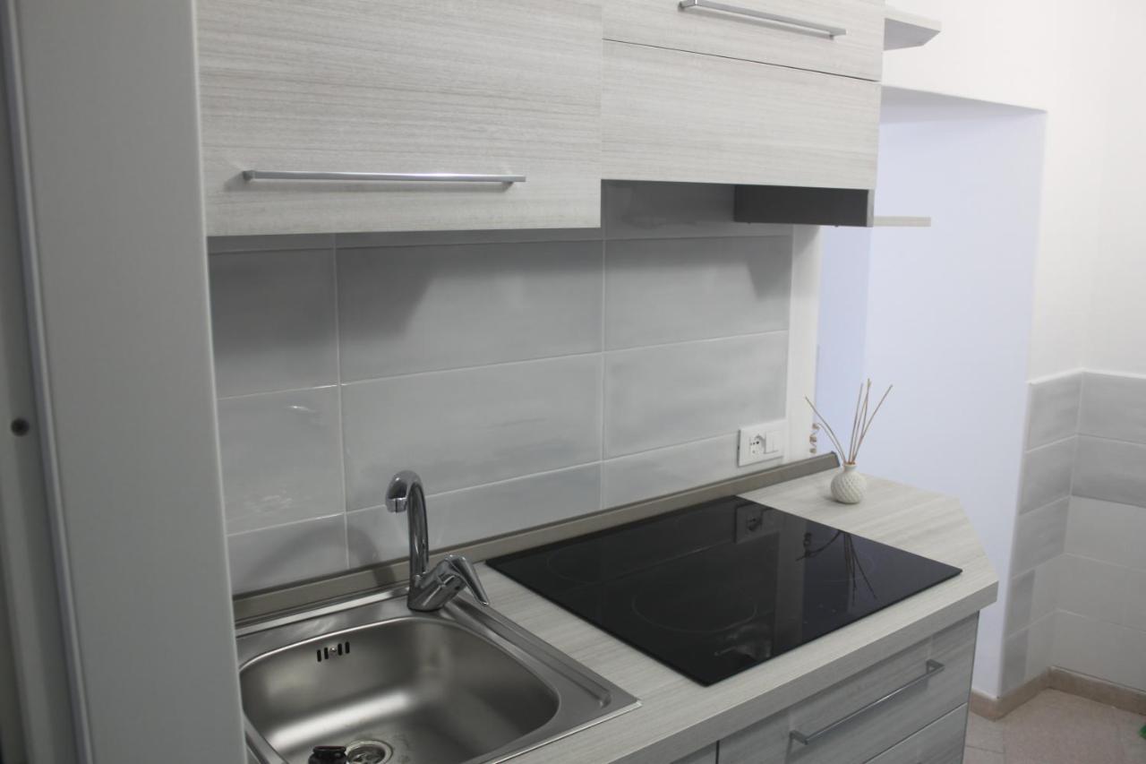 פונזה Camere Dieci Maggio- Beb Dory, Nemo, Guizzo מראה חיצוני תמונה
