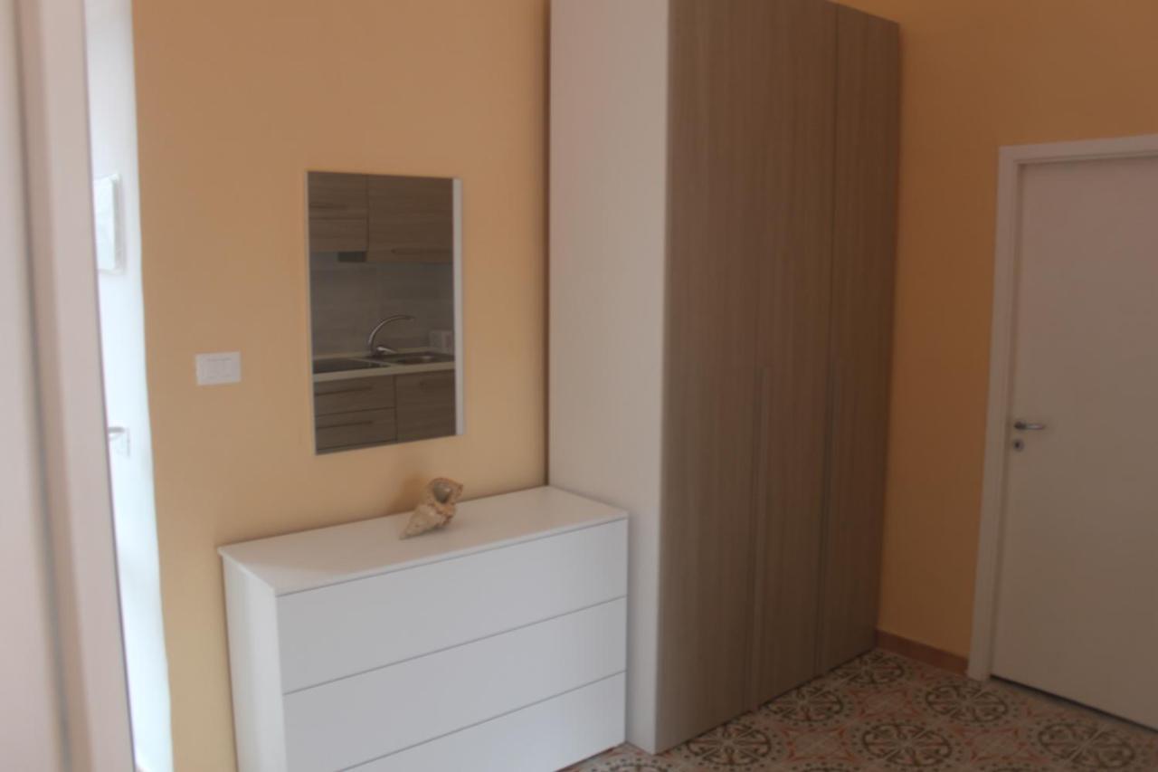 פונזה Camere Dieci Maggio- Beb Dory, Nemo, Guizzo מראה חיצוני תמונה